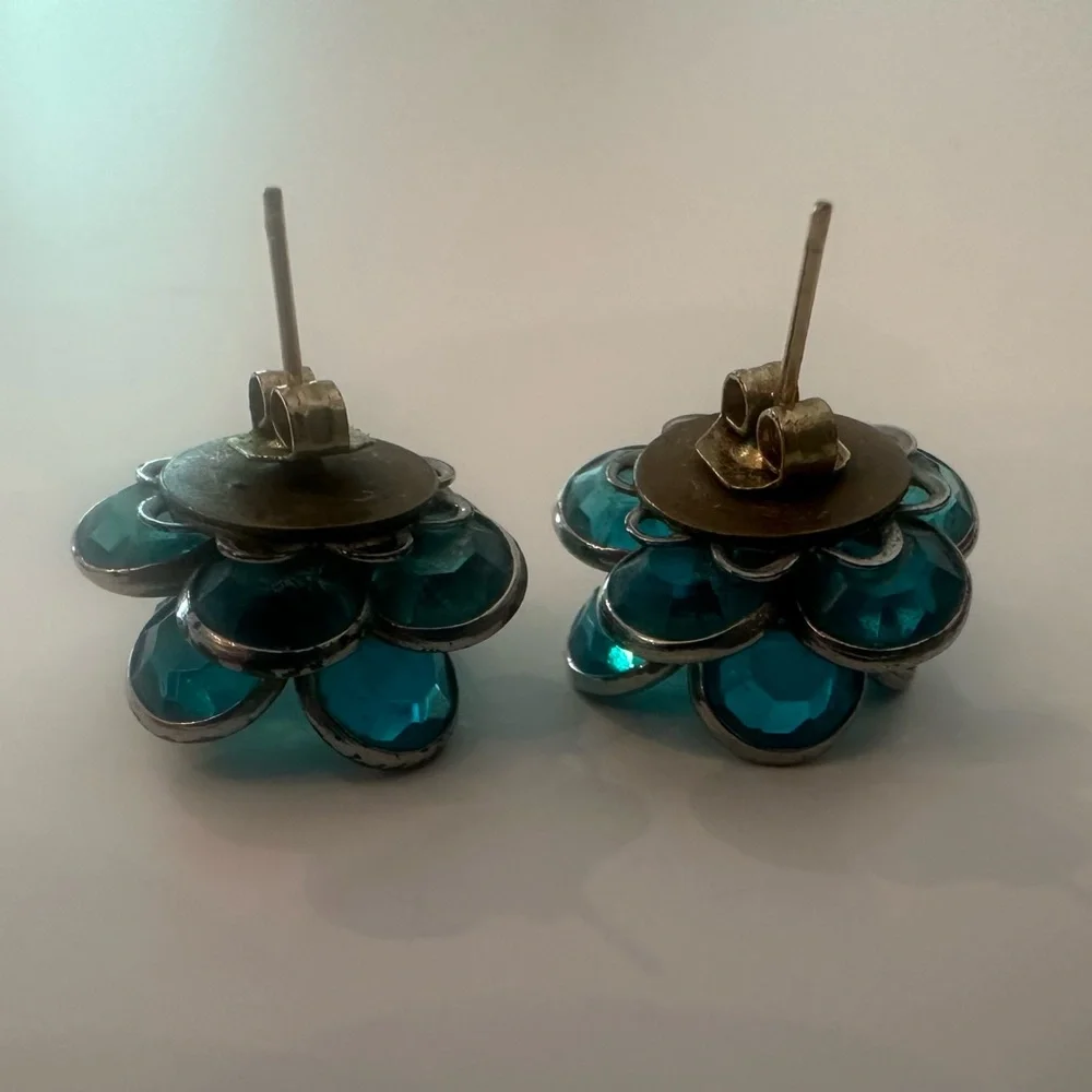 Anthropologie Crystal Flower Stud Turquoise Earrings - Picture 4 of 6